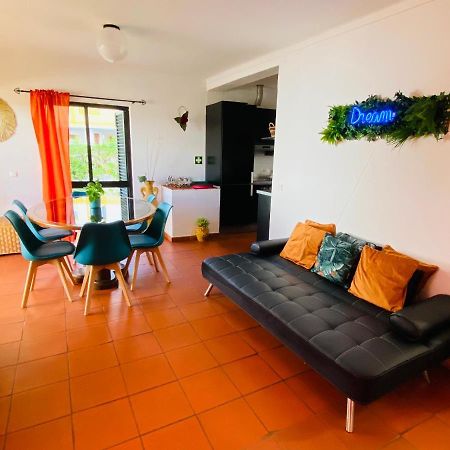 Summer House, Only 2 Minutes To The Beach In Vilamoura! Exterior photo