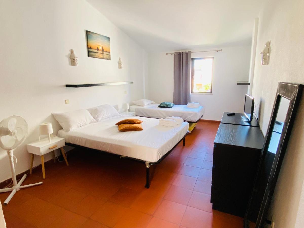 Summer House, Only 2 Minutes To The Beach In Vilamoura! Exterior photo