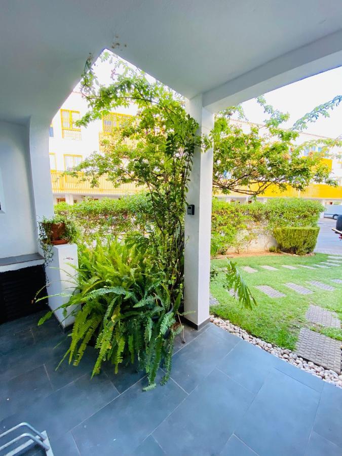 Summer House, Only 2 Minutes To The Beach In Vilamoura! Exterior photo